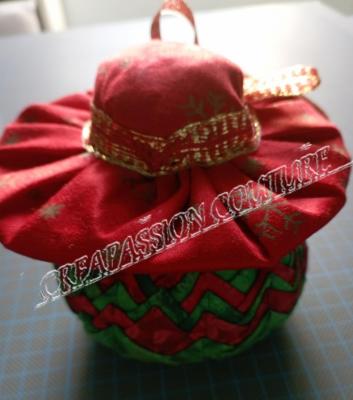 Chapeau noel boule