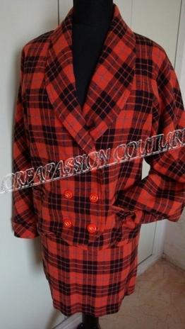 Tailleur en tissu lainage carreaux écossais